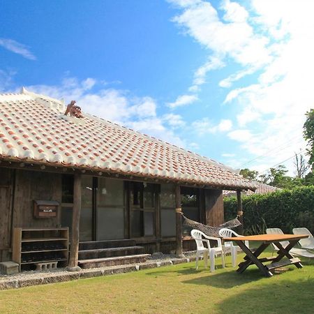 Taketomijima Sourya Hotel Екстериор снимка