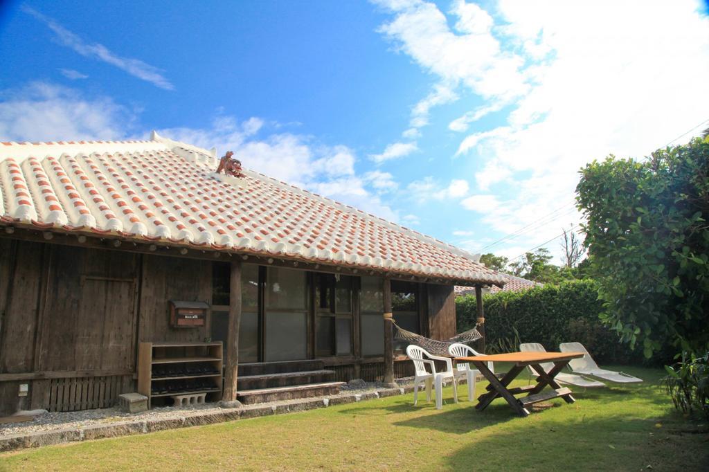 Taketomijima Sourya Hotel Екстериор снимка